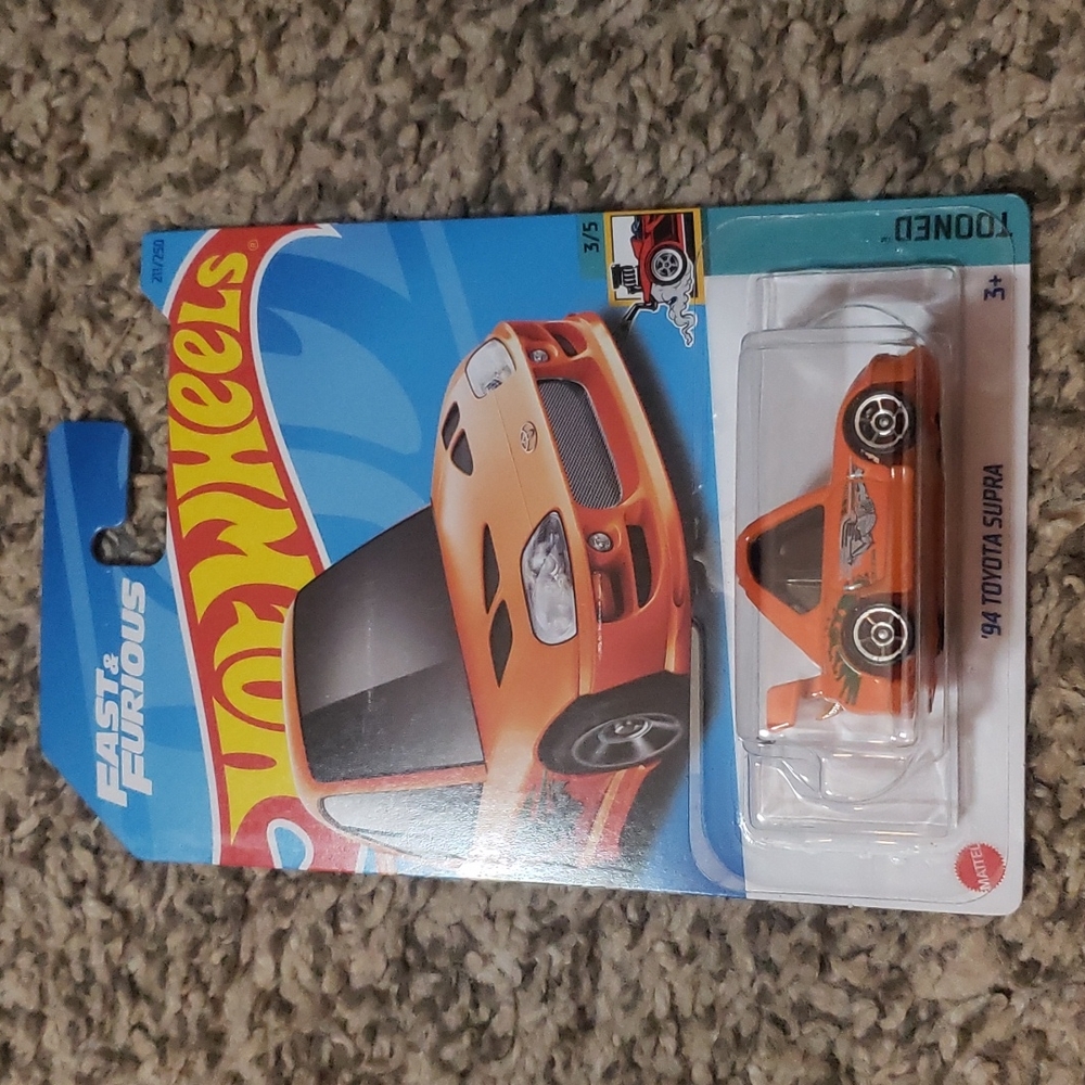 Hot Wheels tooned Toyota supra 3/5